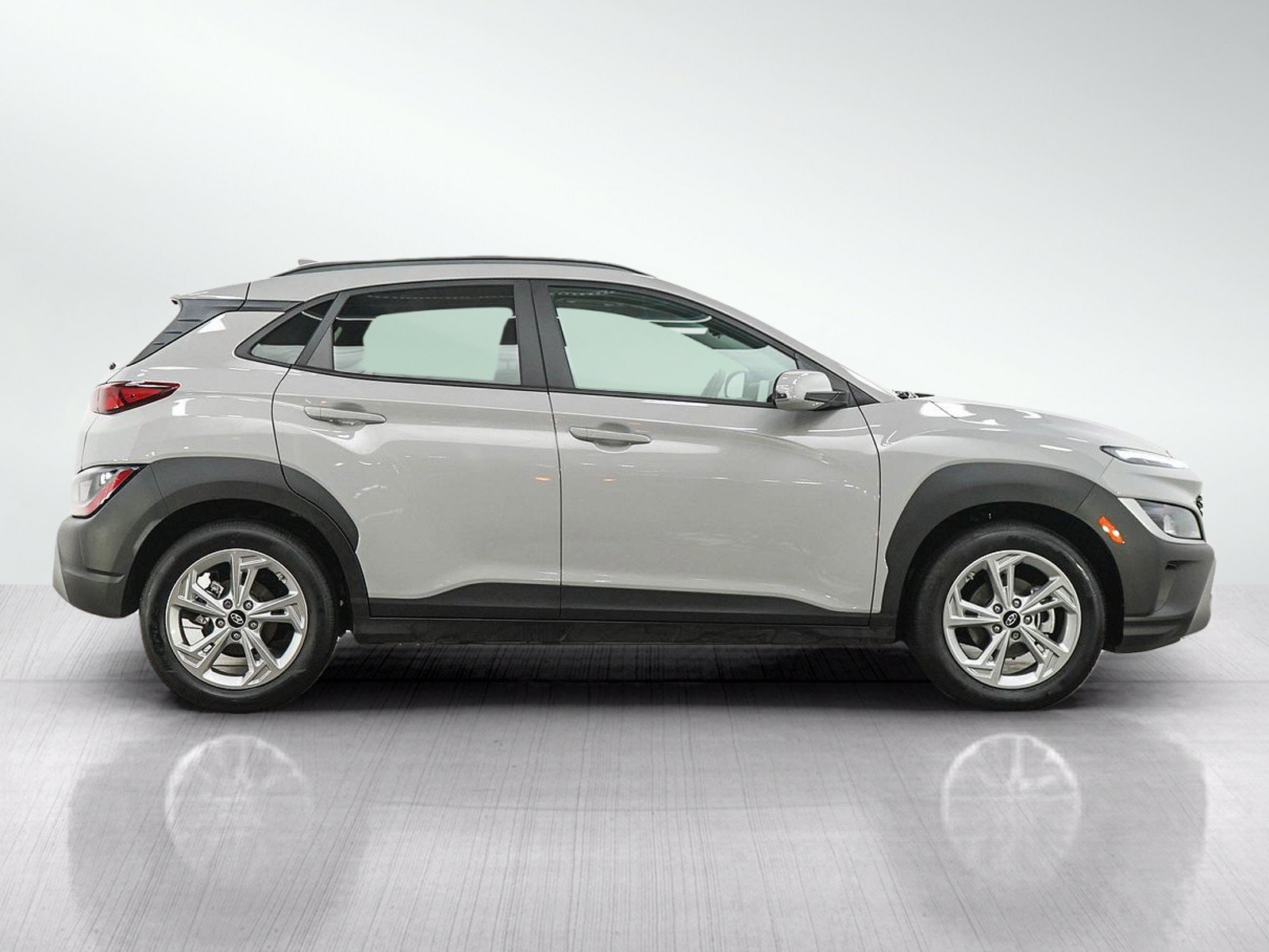 Certified Used 2023 Cyber Silver Hyundai SEL Auto FWD image 7