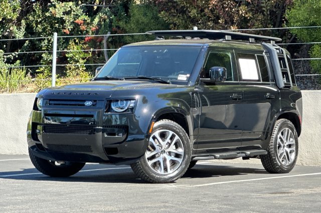 2026 Land Rover Defender 110 X-Dynamic SE