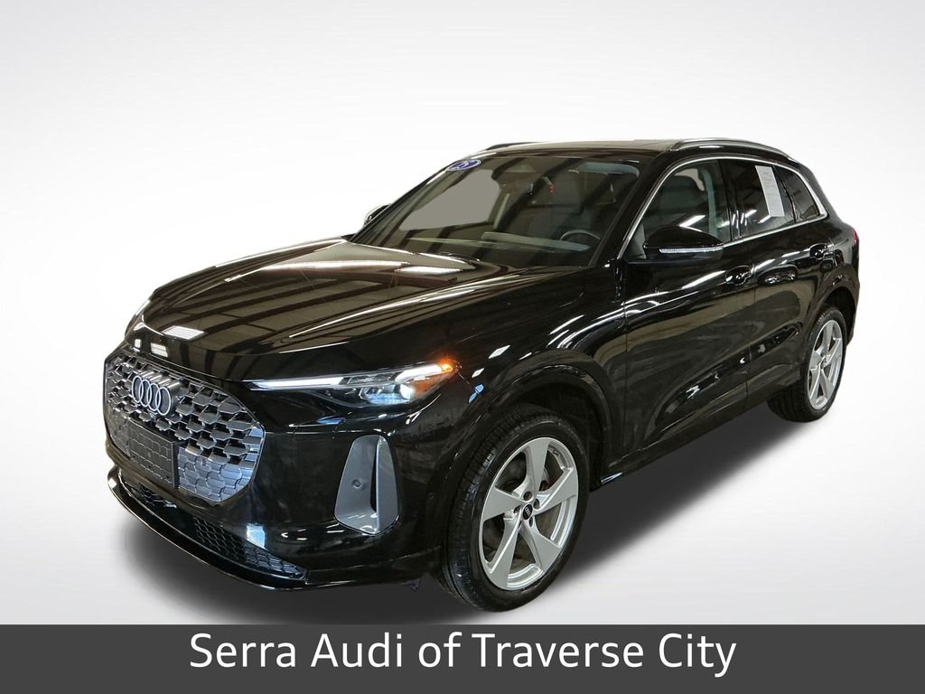 2025 Audi Q5 40 Premium Plus's photo