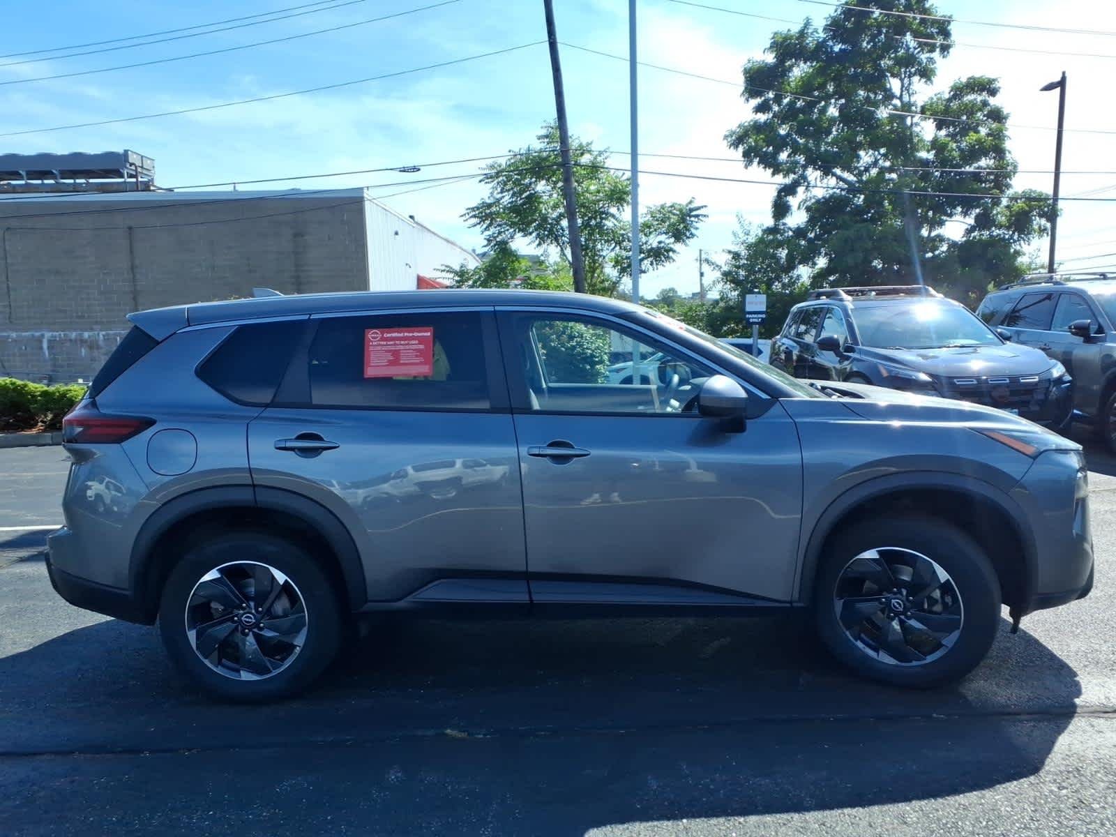 Certified Used 2024 Gun Metallic Nissan SV image 4