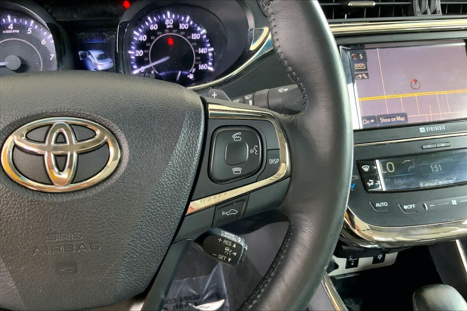 Used 2014 Creme Brulee Mica Toyota XLE image 25