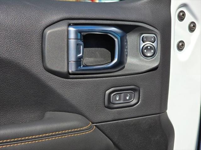 2026 Jeep Wrangler 4-Door Sahara - Photo 38