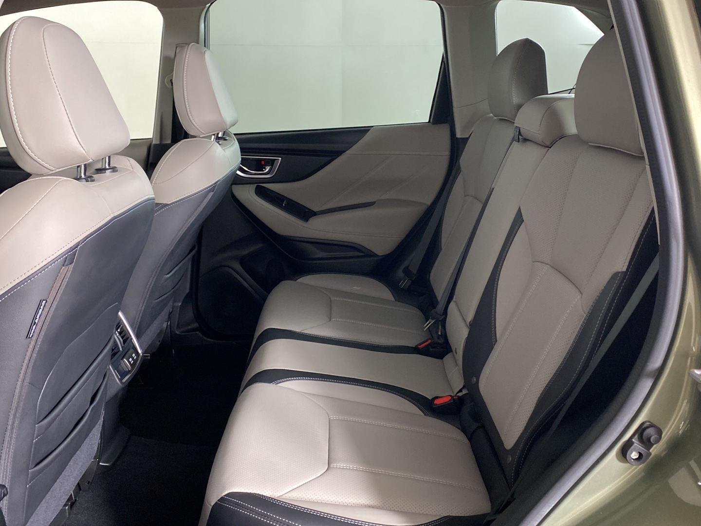 Used 2020 Jasper Green Metallic Subaru Limited image 15