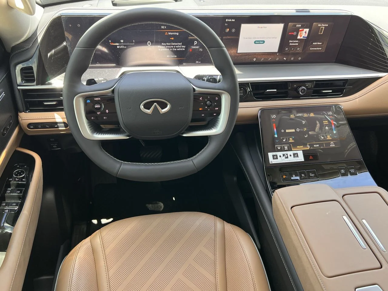 New 2026 Radiant White INFINITI LUXE image 10