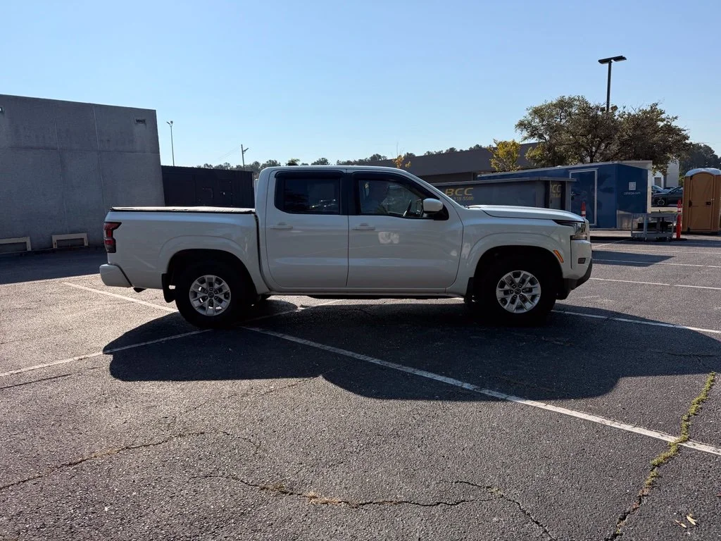 Used 2024 White Nissan SV image 3