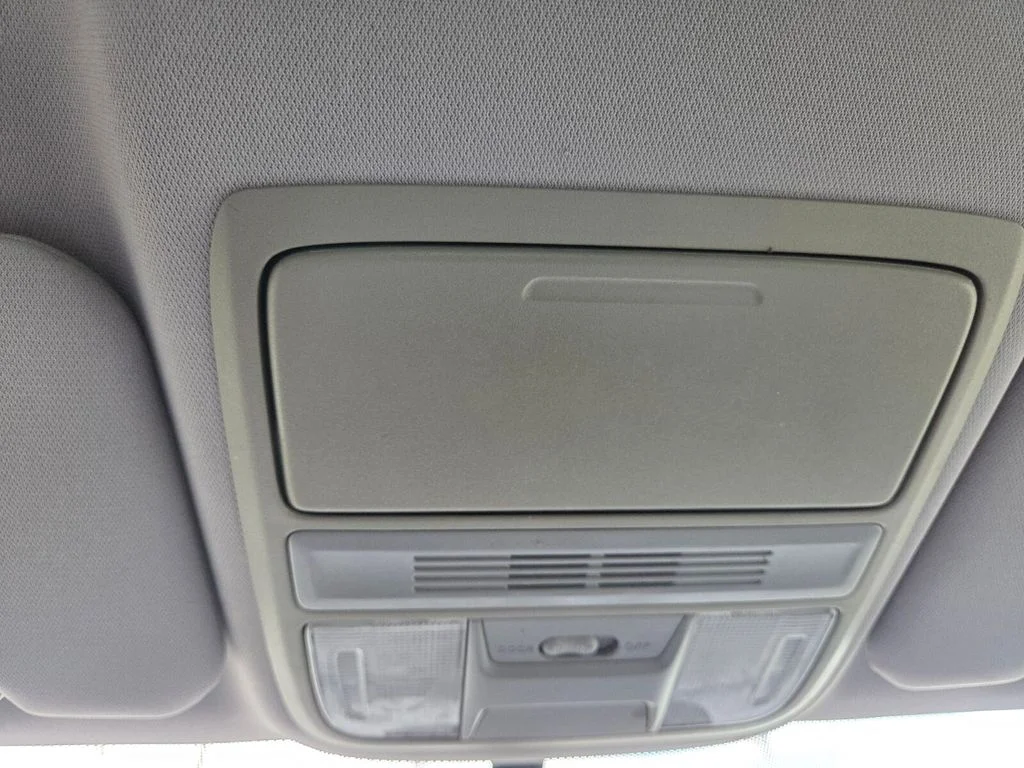 Used 2018 Red Honda LX image 18