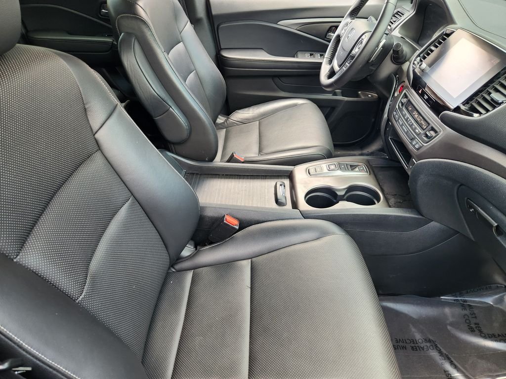 Used 2023  Honda RTL image 14