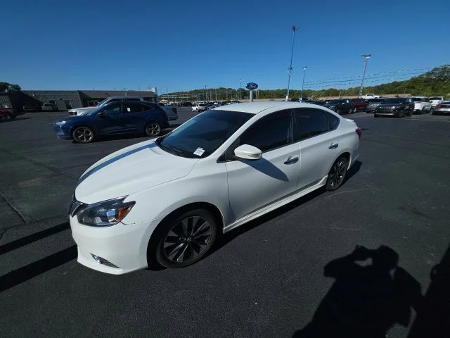 Used 2017 White Nissan SR image 10