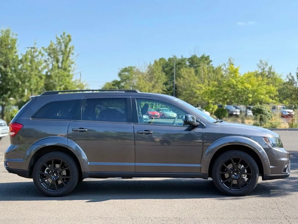 Used 2018 Gray Dodge GT image 6