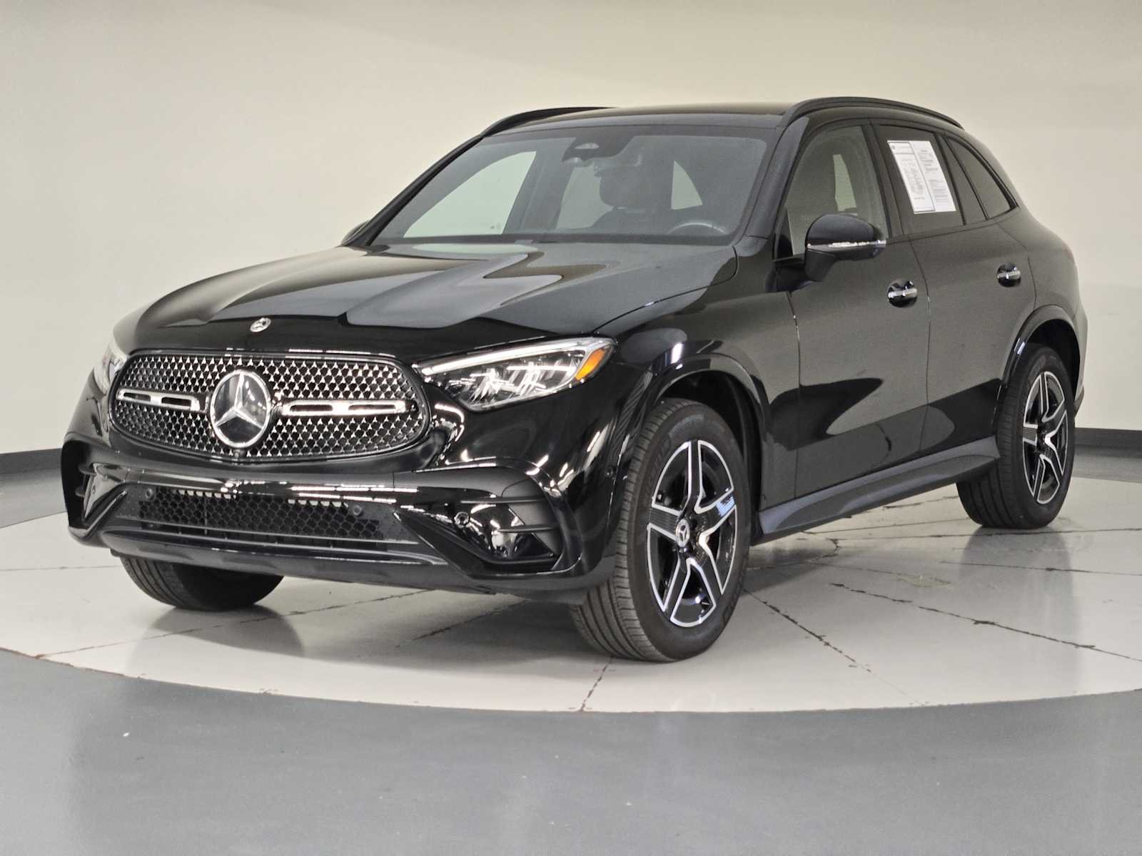 Pre-Owned 2024 Mercedes-Benz GLC 300
