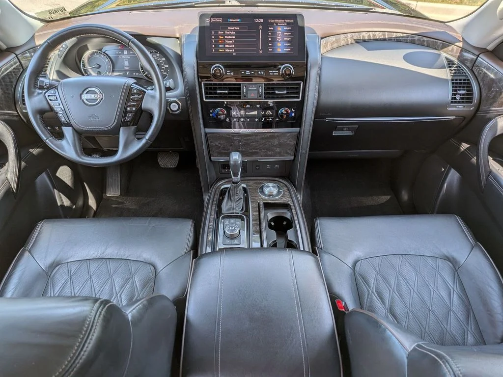 Used 2022 Black Nissan Platinum image 28