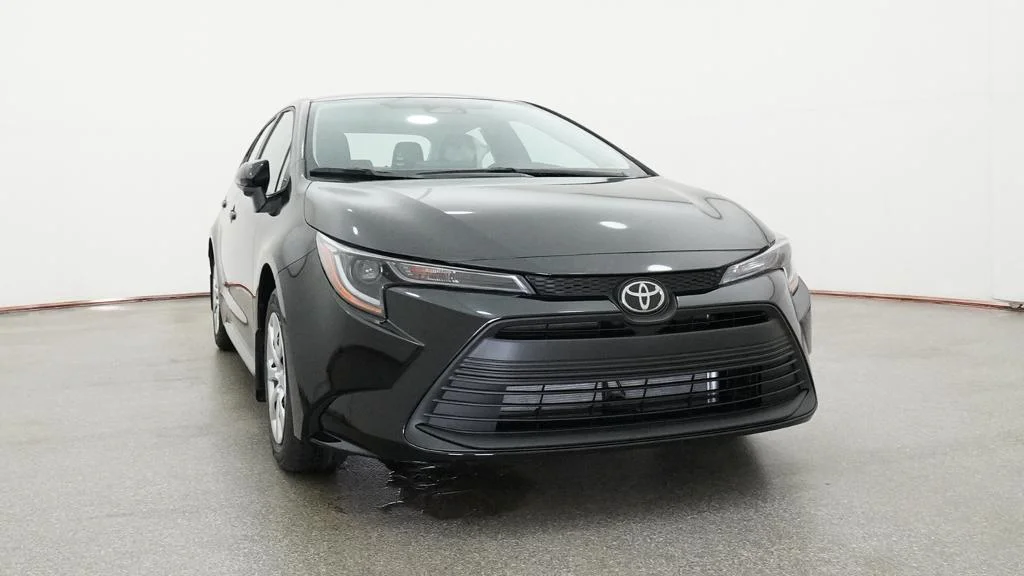 New 2026 Midnight Black Metallic Toyota LE image 7