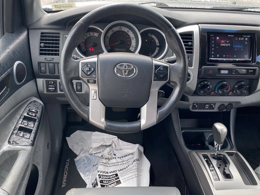 Used 2014 Gray Toyota Base image 9