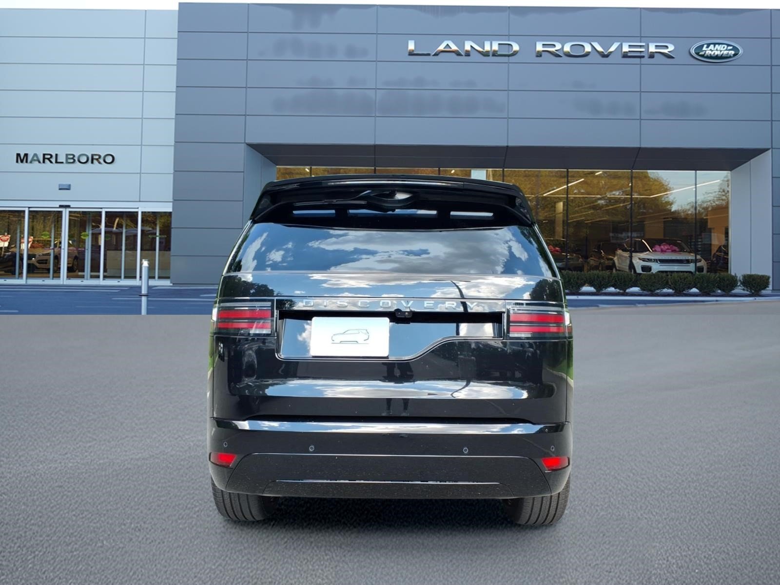 New 2026 Santorini Black Land Rover Dynamic SE image 7