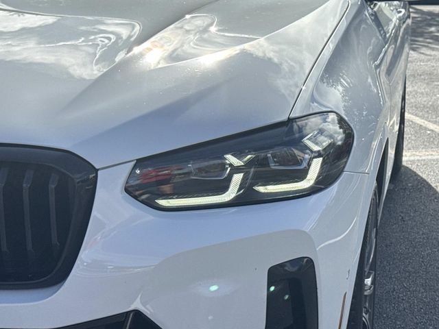 Used 2023 White BMW sDrive30i image 10