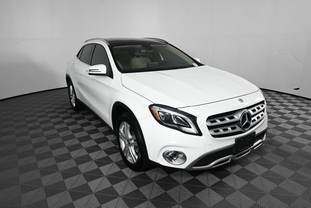Used 2020 White Mercedes-Benz GLA 250 image 26