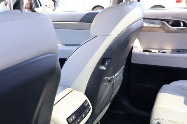 Used 2022 Red Hyundai Limited image 11