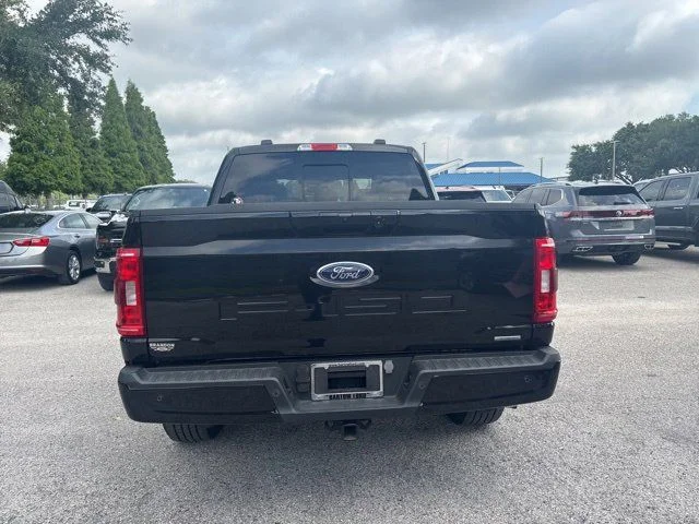 Used 2023 Black Ford XLT image 6