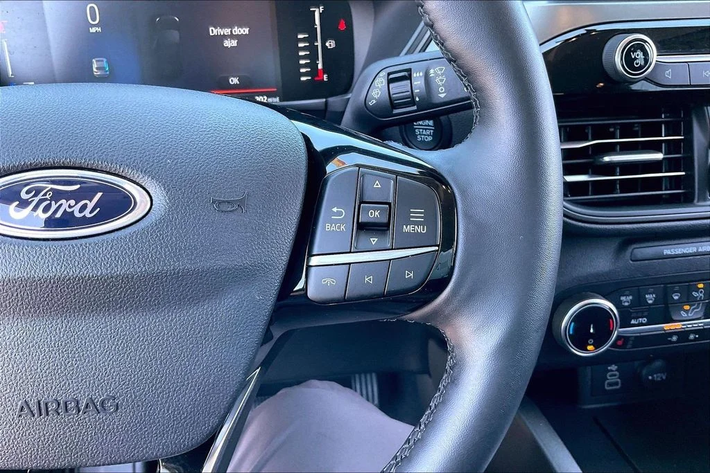 Used 2024 Black Metallic Ford Active image 18