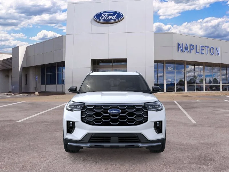 New 2026 Star White Metallic Tri-Coat Ford Platinum™ image 43