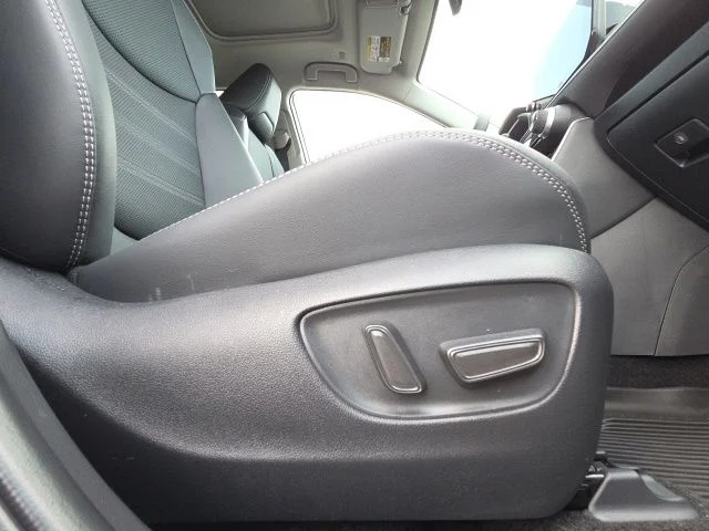 Used 2025 Beige Toyota Limited image 16