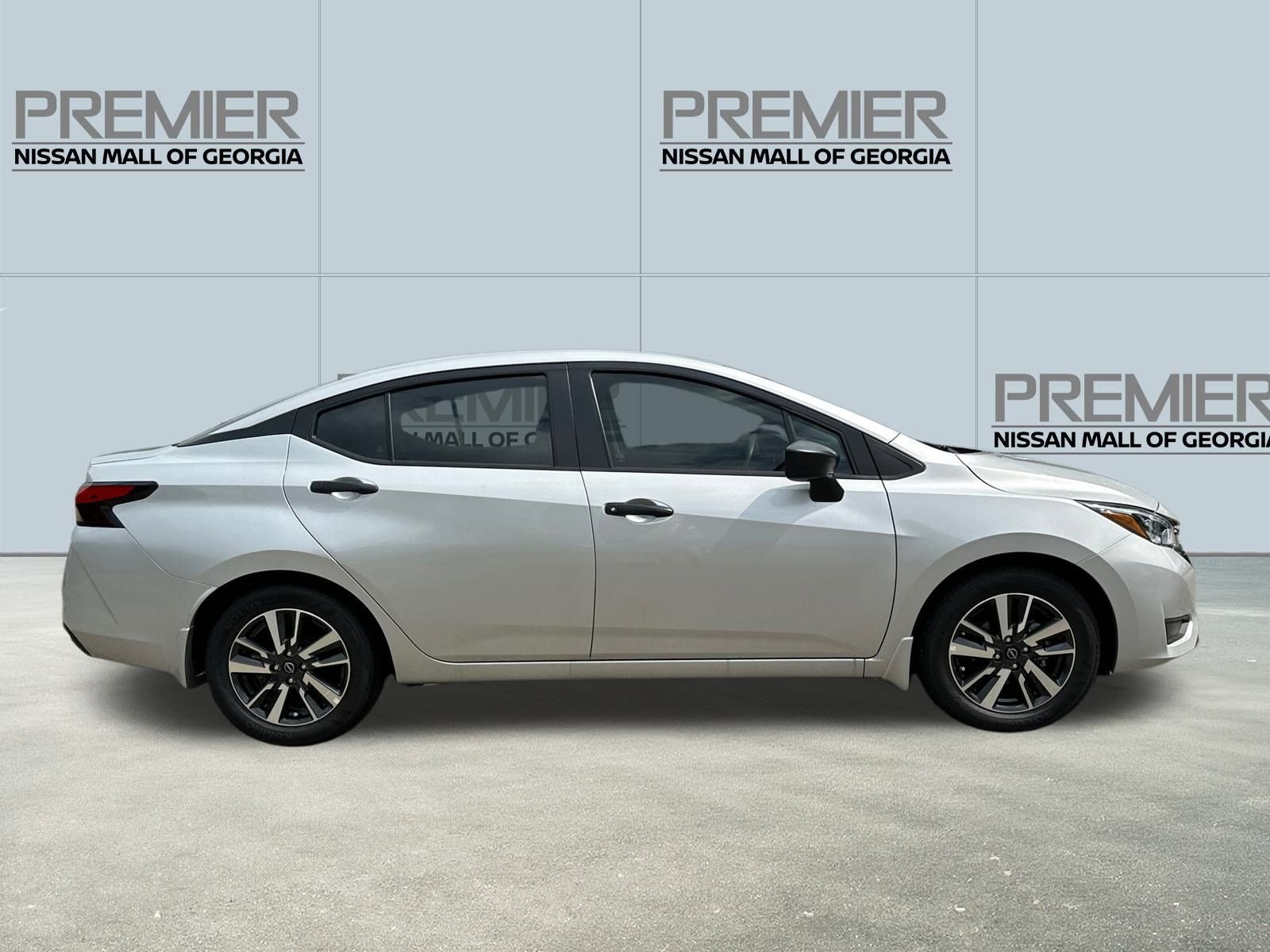 2025 Nissan Versa Sedan S - Photo 4