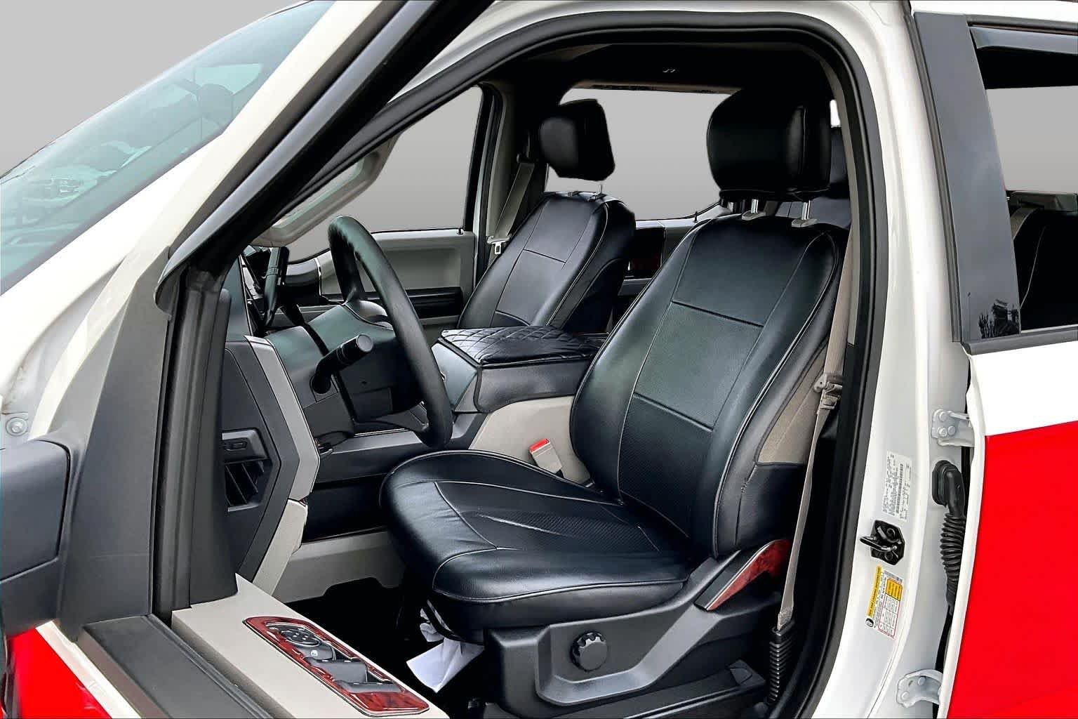 Used 2019 Oxford White Ford XLT image 8