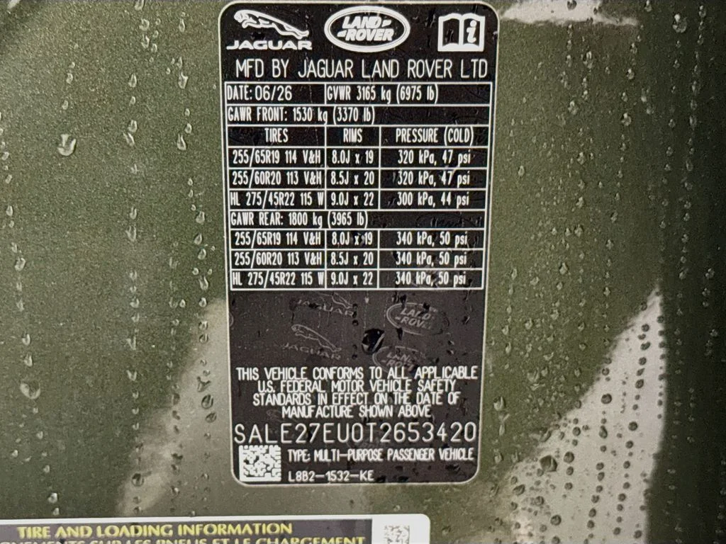 New 2026 Woolstone Green Land Rover X-Dynamic SE image 33