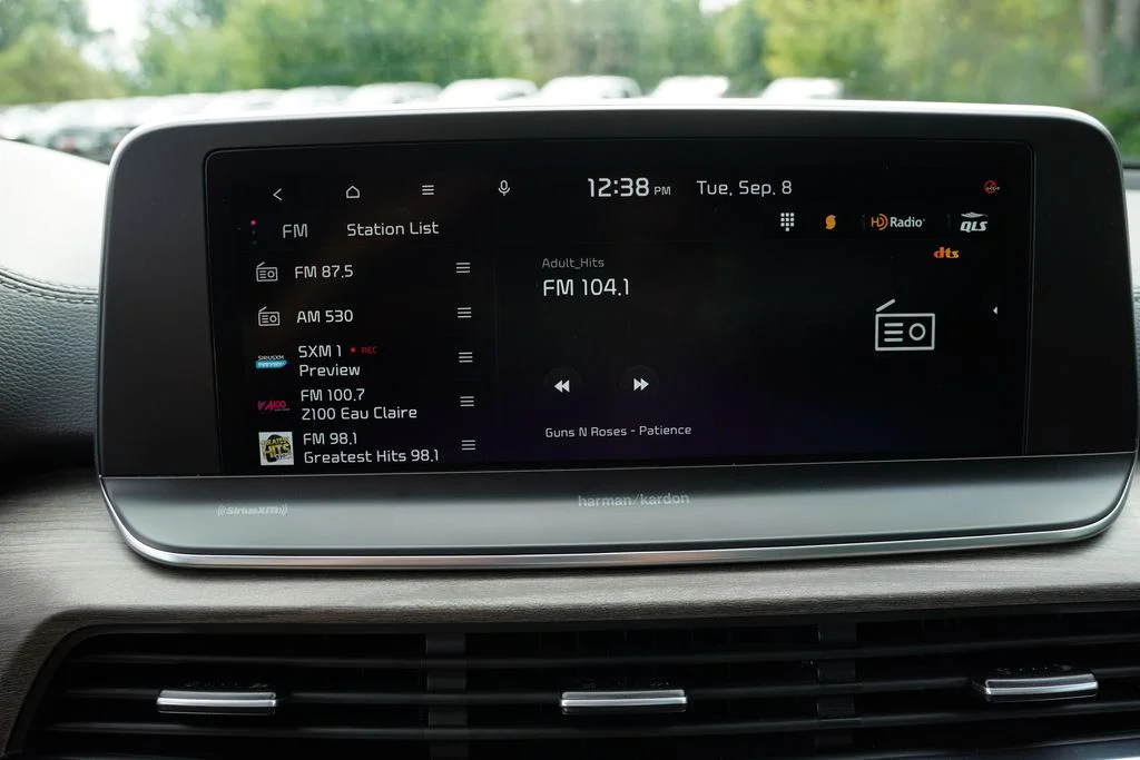 Used 2021 Glacial White Pearl Kia SX image 30