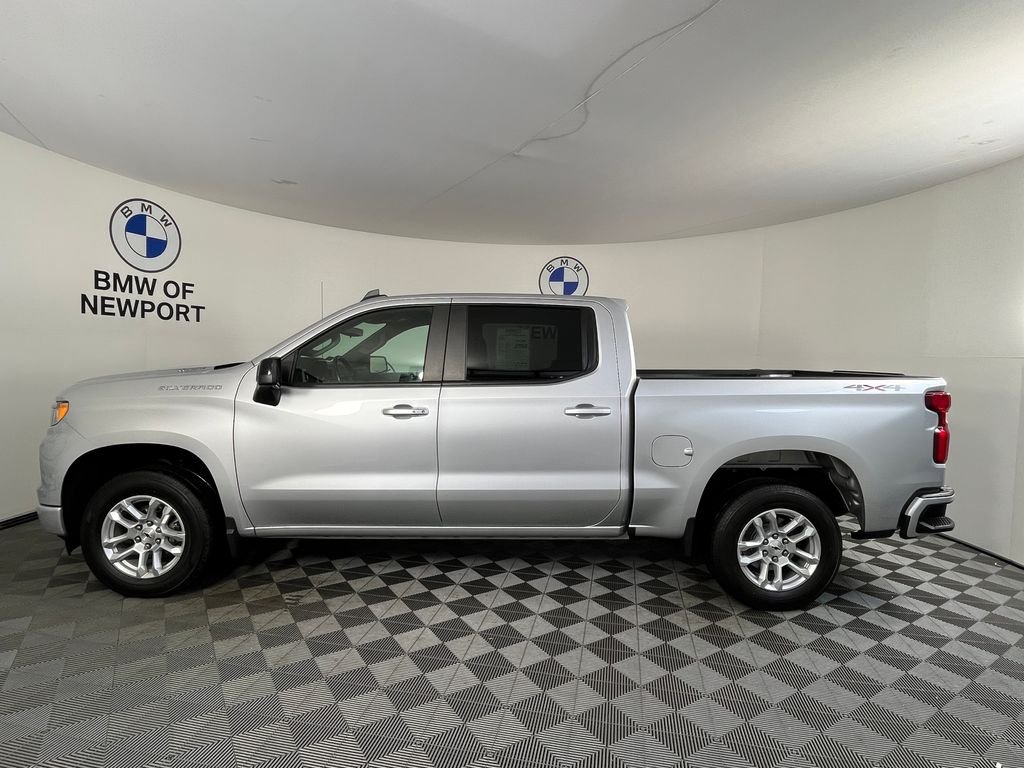 Used 2022 Silver Chevrolet RST image 6