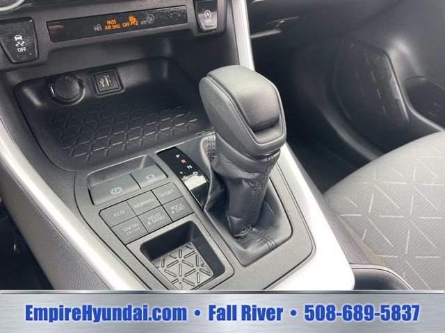 Used 2025 Silver Sky Metallic Toyota XLE image 25