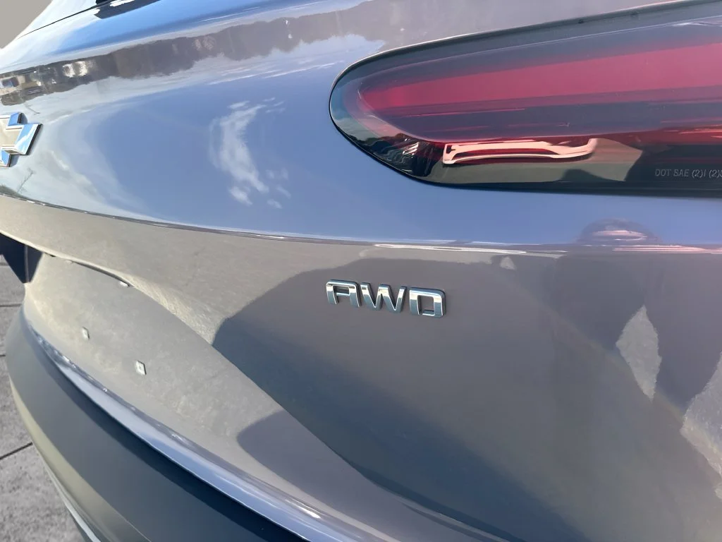 Used 2024 Gray Chevrolet LT image 30