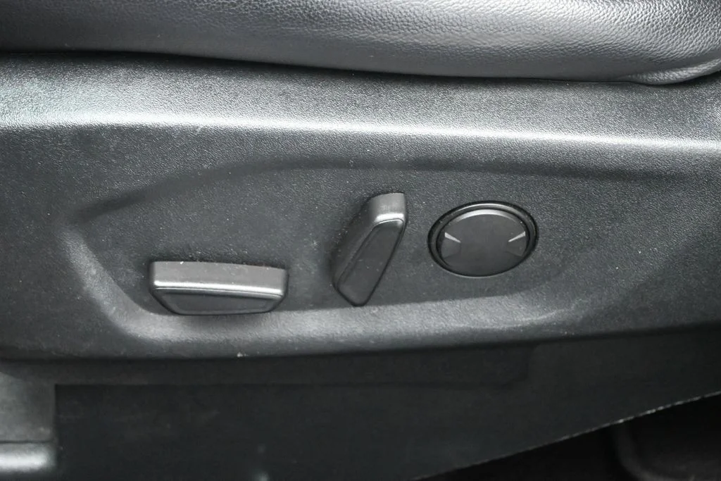 Certified Used 2019 Red Ford XLT image 11