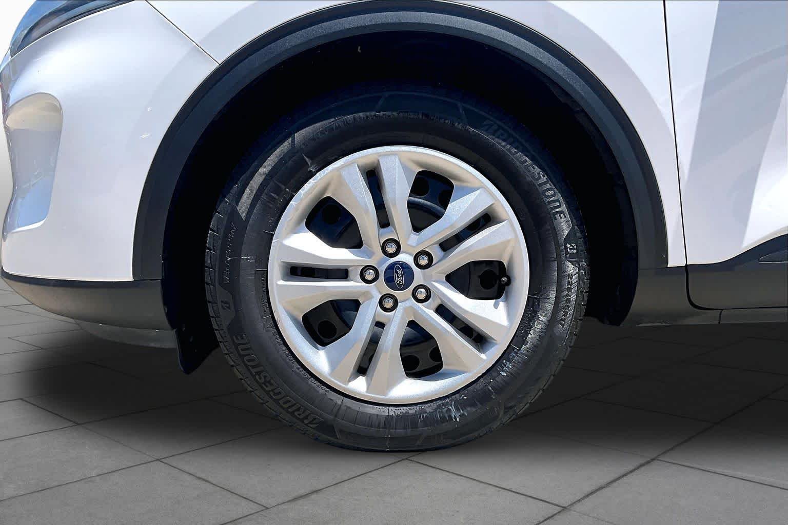 Used 2022 Oxford White Ford S image 10