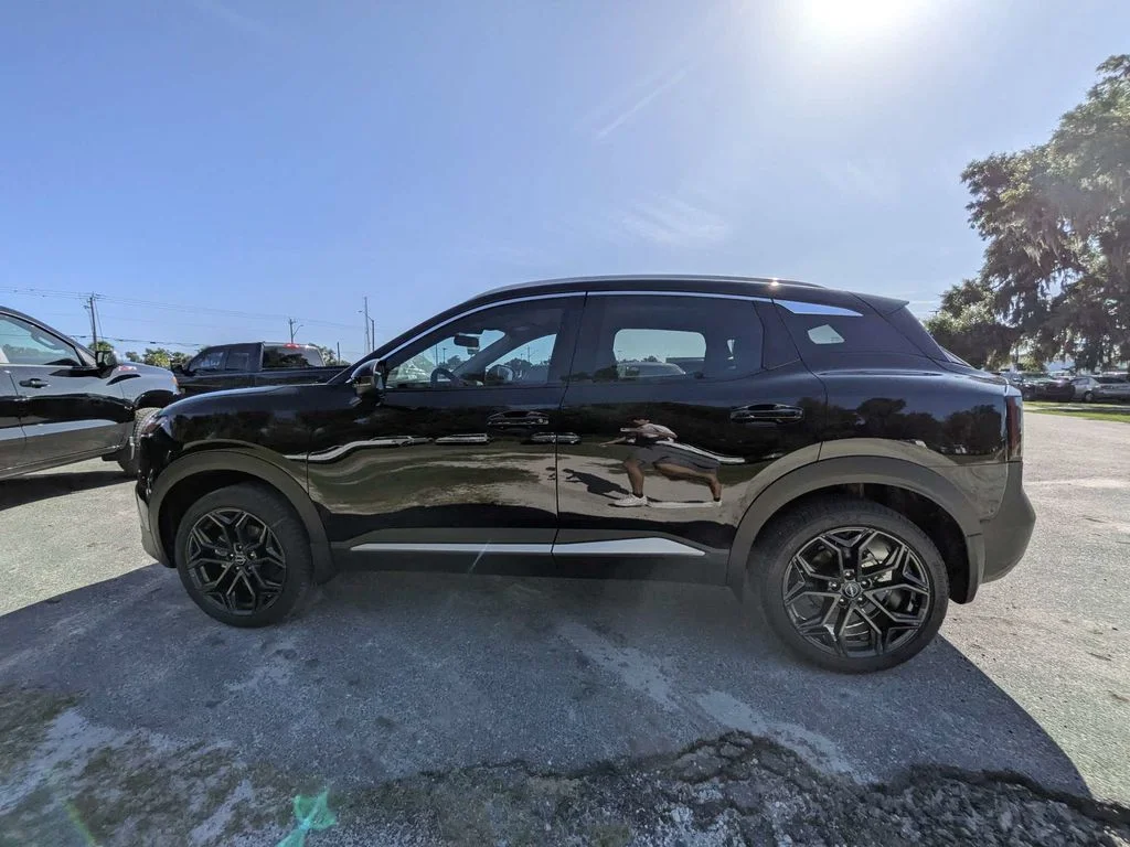 New 2027 Black Nissan SR image 6