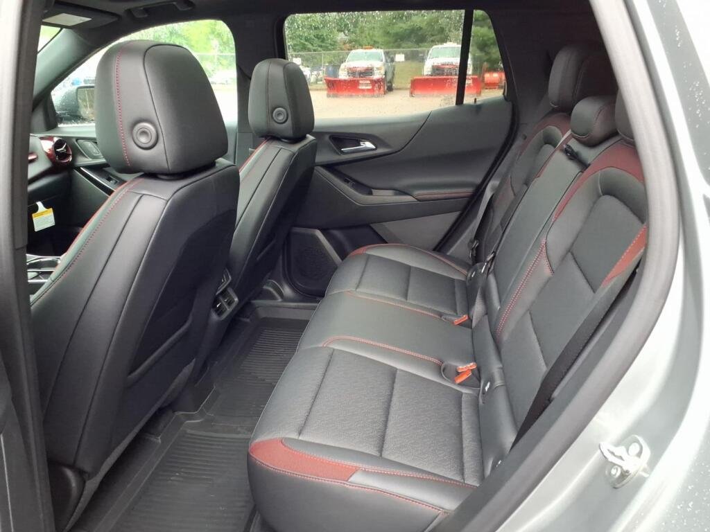 New 2027 Sterling Gray Metallic Chevrolet FWD RS image 6