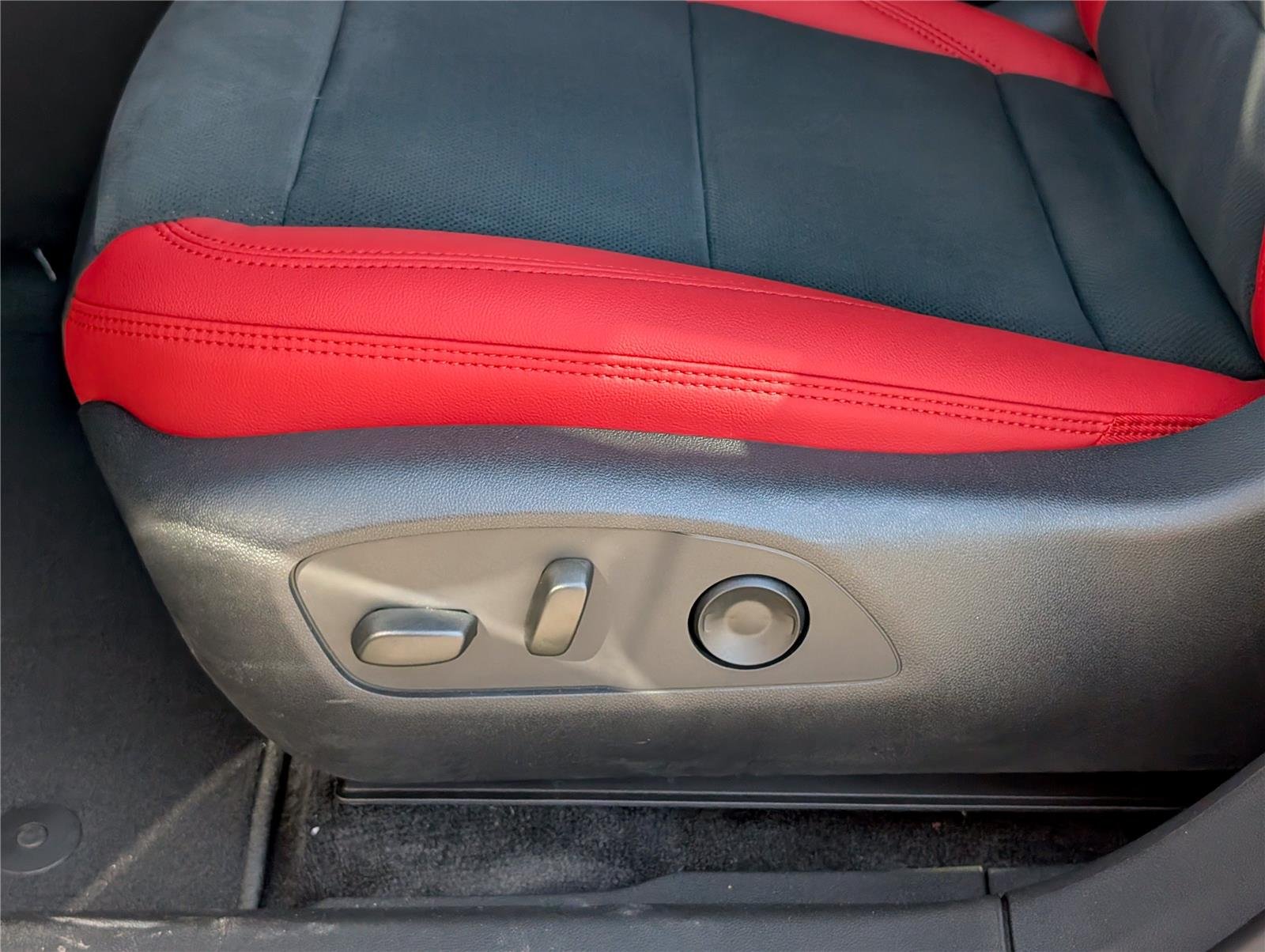 2025 Chevrolet Blazer EV RS - Photo 11