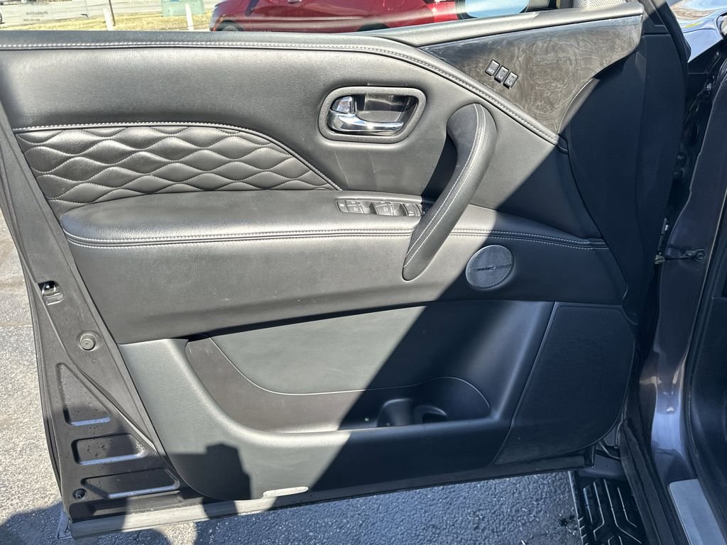 2023 INFINITI QX80 - Image 21