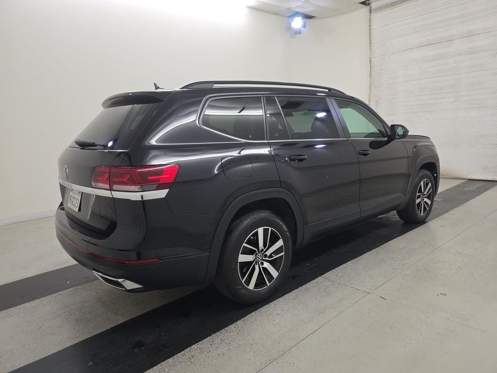 Used 2023 Black Volkswagen 2.0T SE image 3