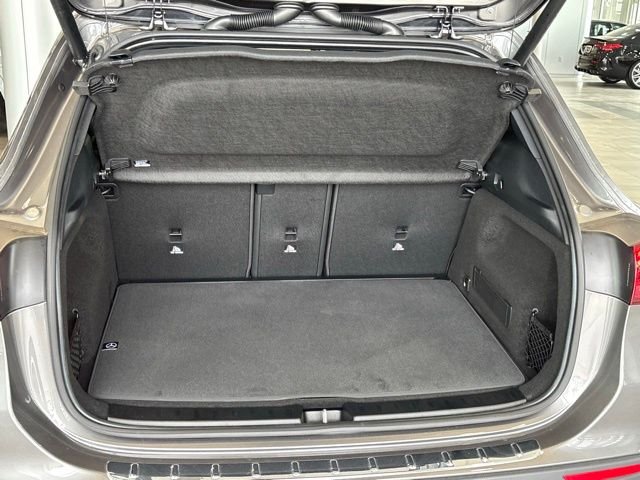 Used 2026 Gray Mercedes-Benz GLA 250 image 29