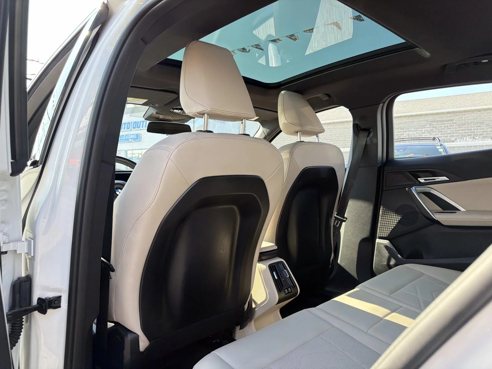 2025 BMW X2 28i - Photo 14