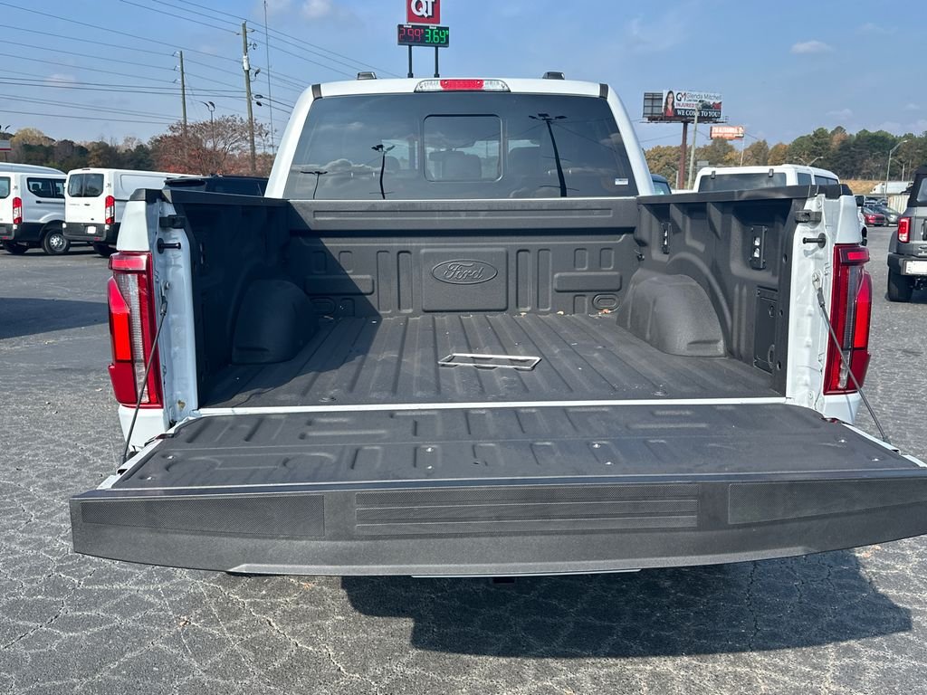 New 2025 White Ford Lariat image 18
