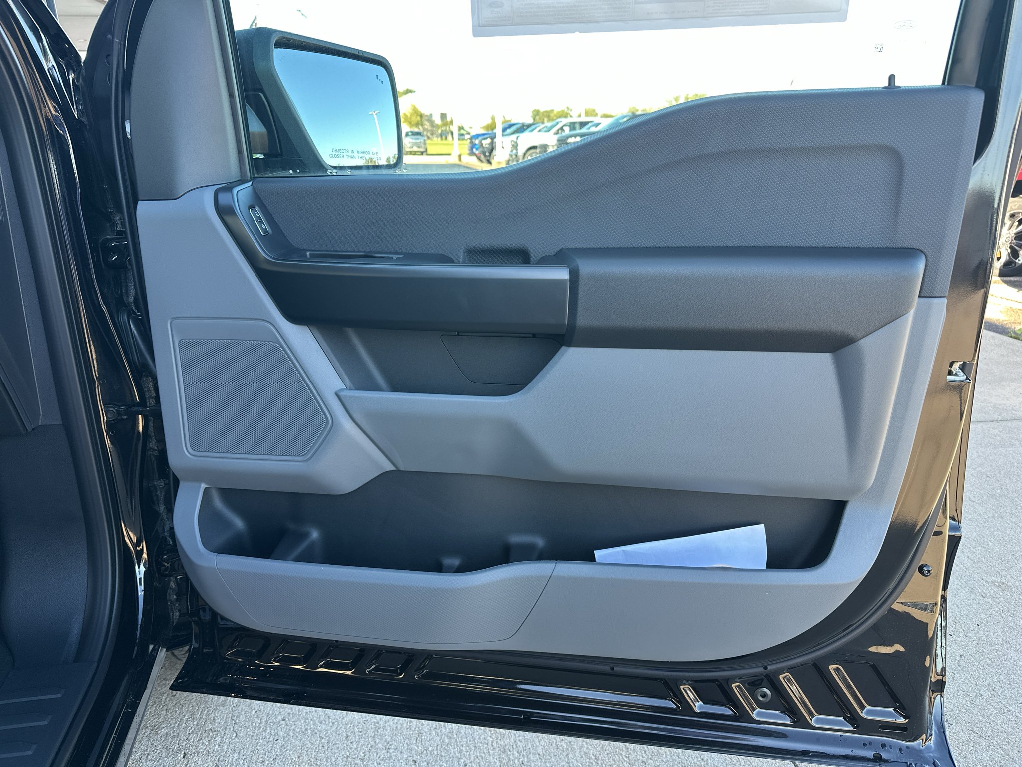 New 2026 Agate Black Metallic Ford XL image 27