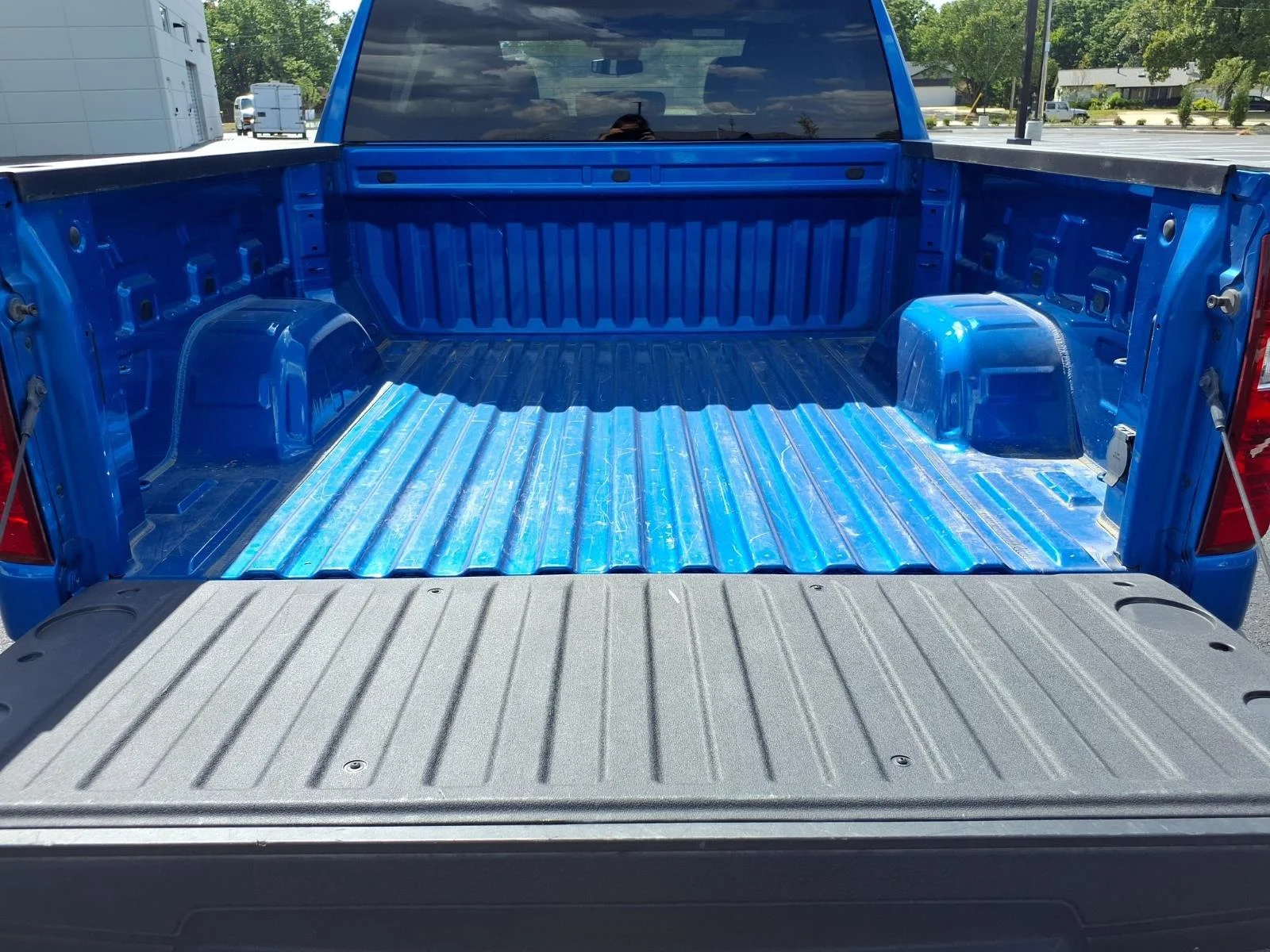 Used 2023 Glacier Blue Metallic Chevrolet LT image 25