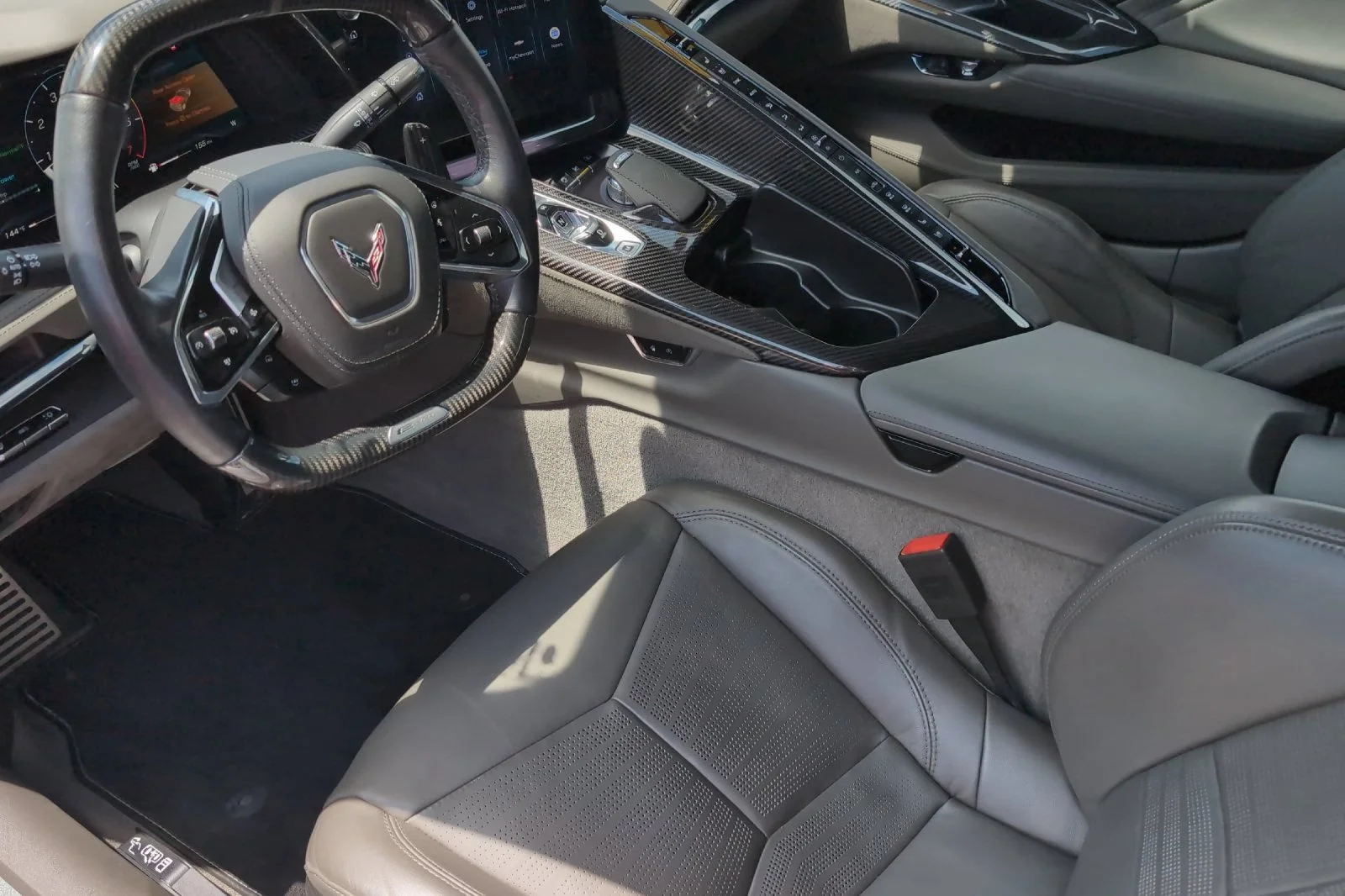 Used 2024 Hypersonic Gray Metallic Chevrolet 3LZ image 11