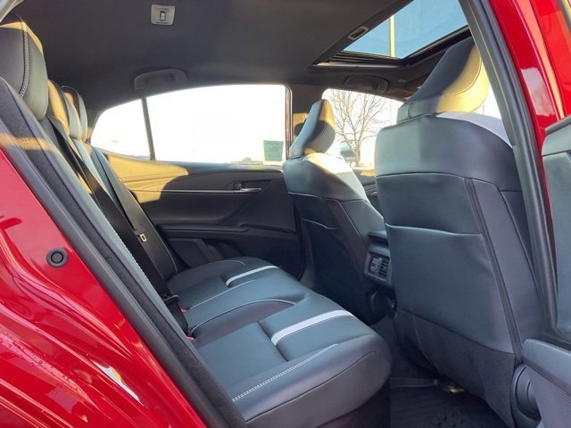2026 Toyota Camry SE - Photo 13