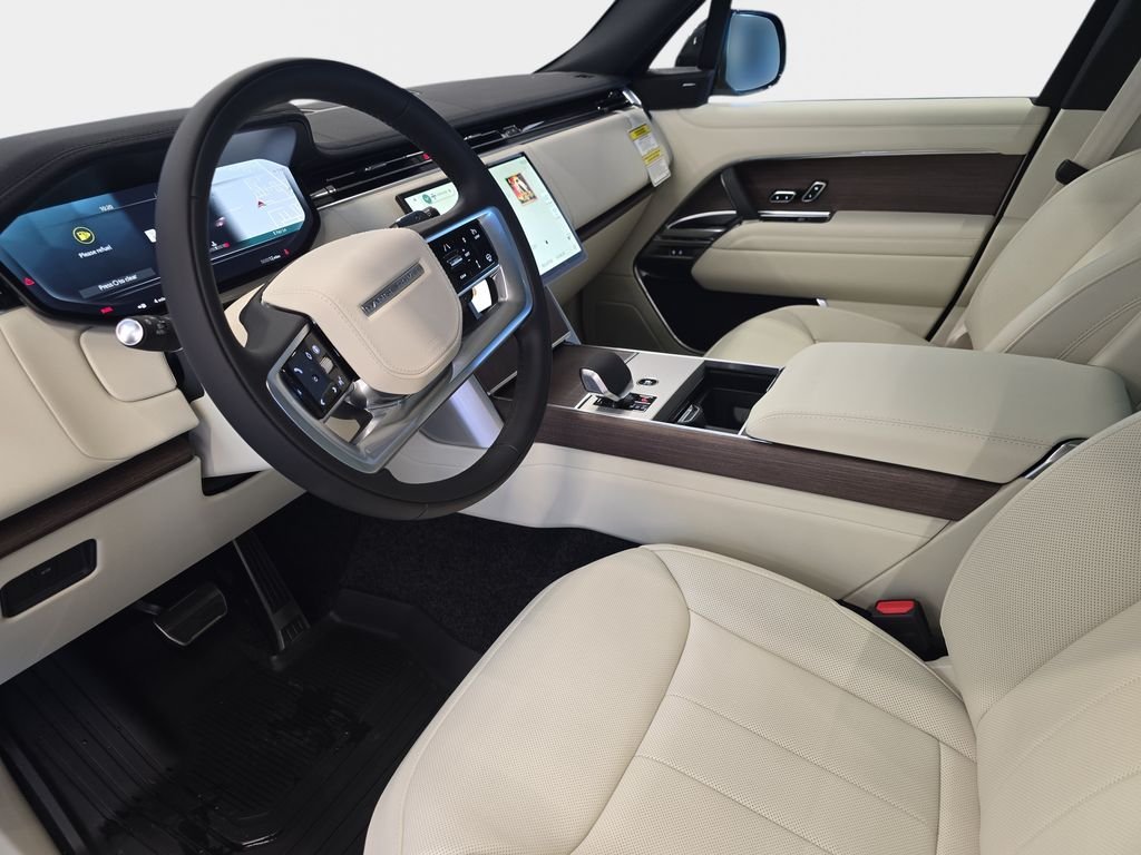 New 2026 Carpathian Grey Land Rover SE image 13