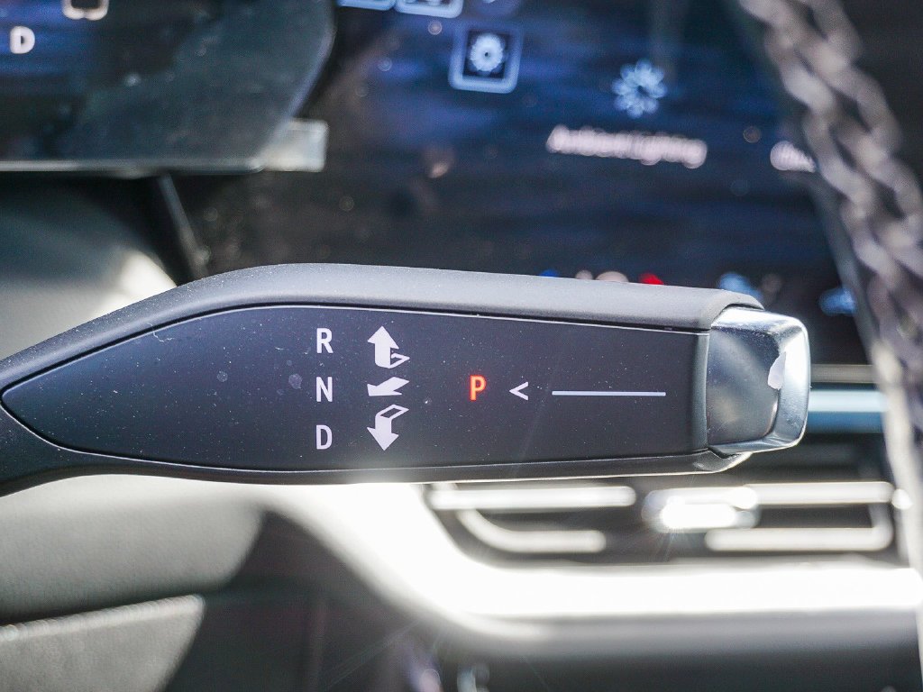 Used 2024 White Chevrolet LT image 22