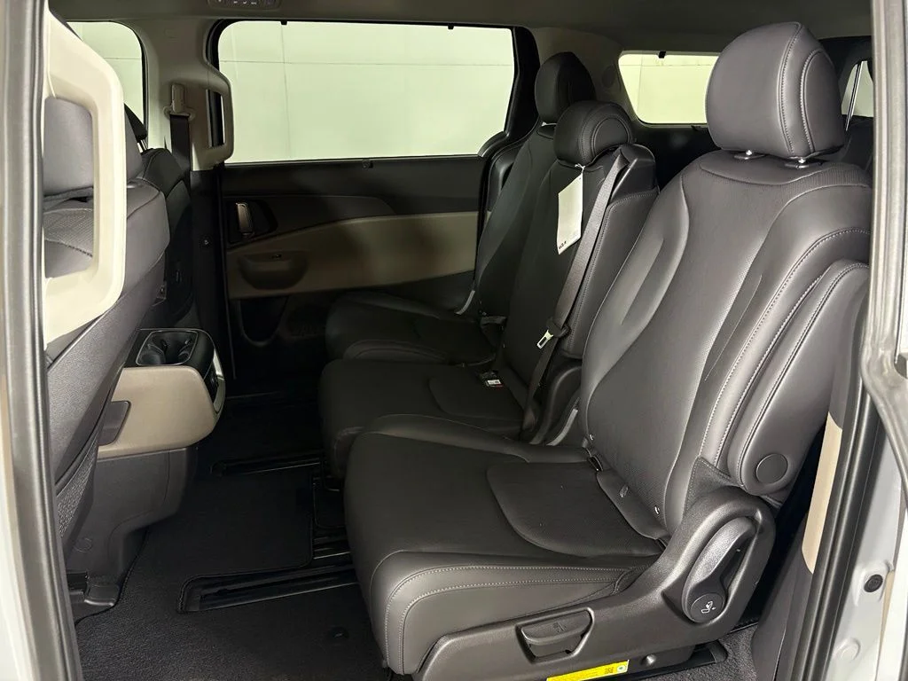New 2026 Ceramic Silver Kia EX image 39