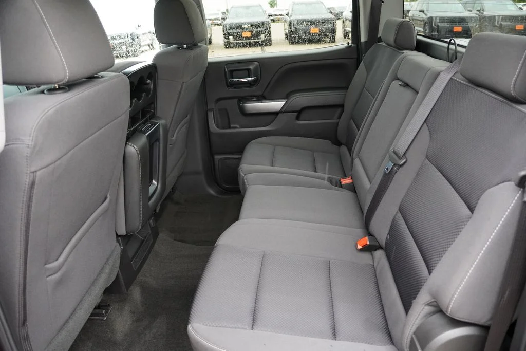 2018 Chevrolet Silverado 1500 LT - Photo 17
